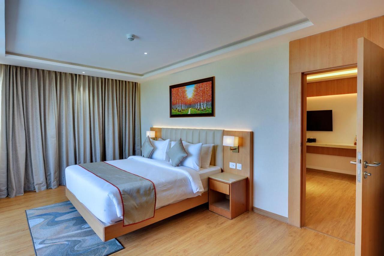 Clarion Hotel Bangalore Yesvantpur 外观 照片