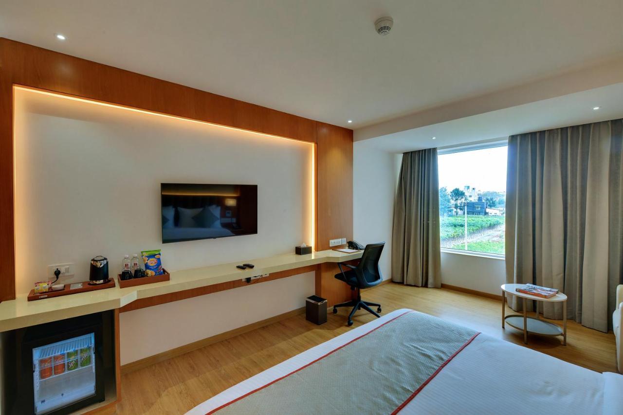 Clarion Hotel Bangalore Yesvantpur 外观 照片