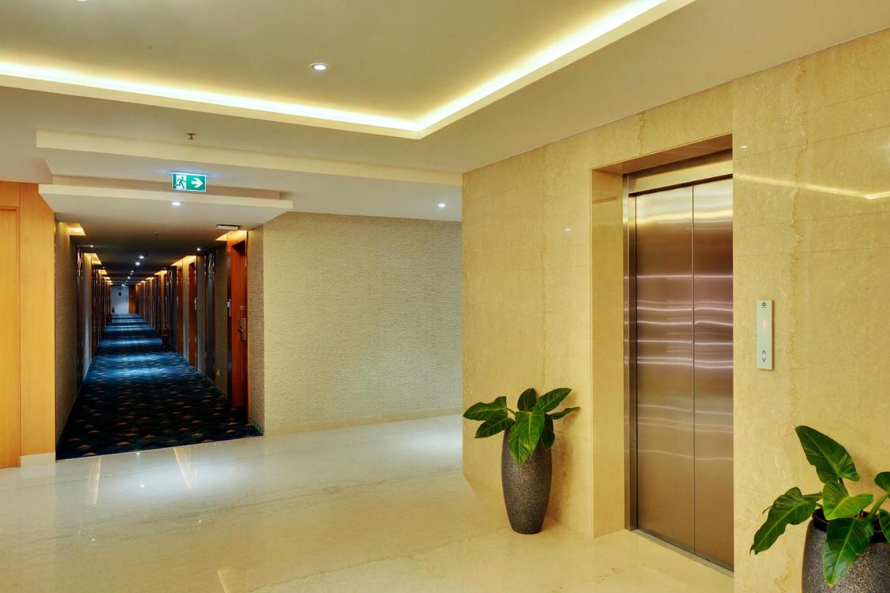 Clarion Hotel Bangalore Yesvantpur 外观 照片