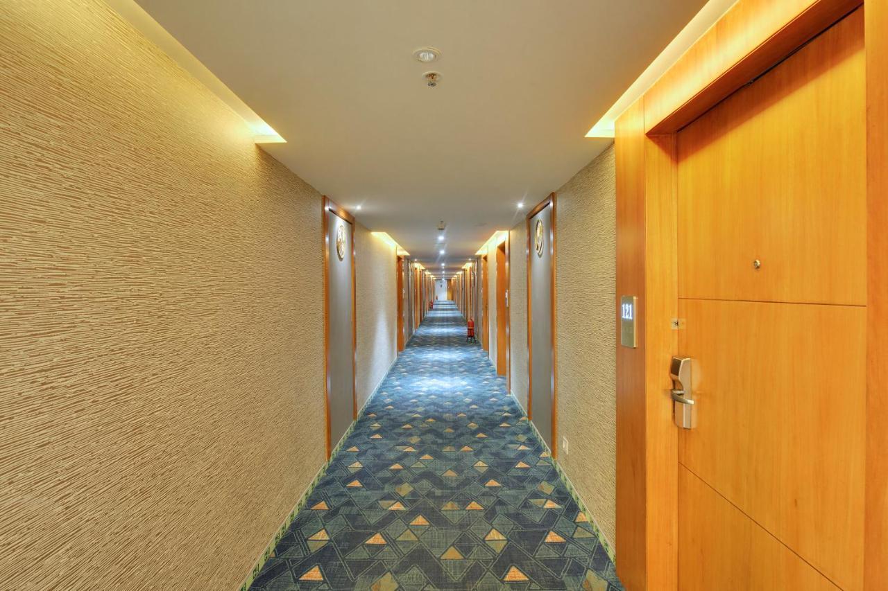 Clarion Hotel Bangalore Yesvantpur 外观 照片